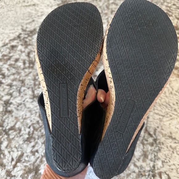 Donal J Pliner Wedge Sandals - Picture 3 of 9